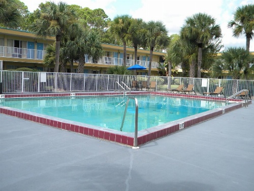 Days Inn by Wyndham Daytona Beach Speedway image 28