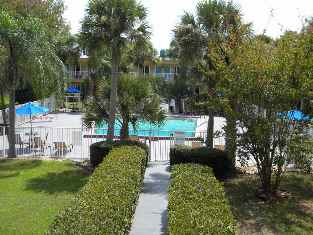 Days Inn by Wyndham Daytona Beach Speedway Image 32